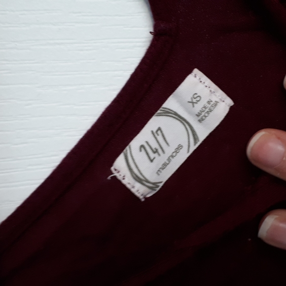 Burgandy strappy tanktop - Picture 2 of 2